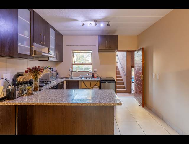 1 BEDROOM APARTMENT FOR SALE IN MAGALIESSIG